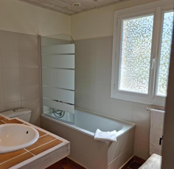 酒店 Logis Hôtels Le Saint Marc