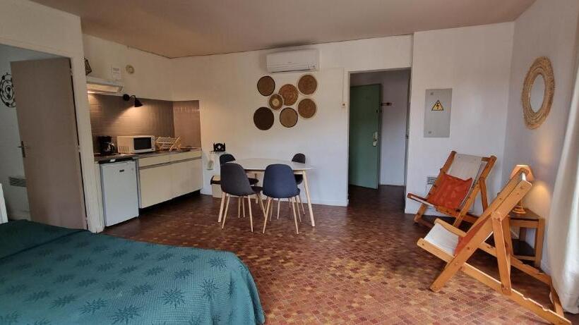 酒店 Logis Hôtels Le Saint Marc