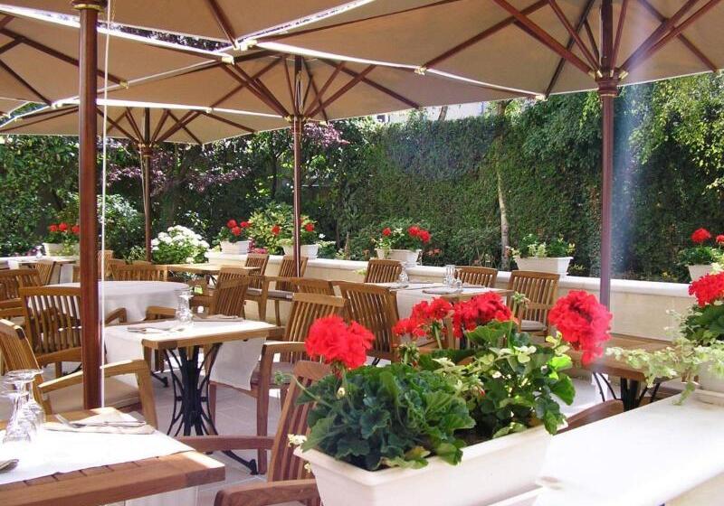 호텔 Logis Hôtel Restaurant Les Airelles