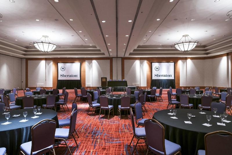 Sheraton Pilar Hotel & Convention Center