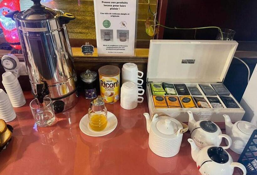 호텔 Terminus  Pizzeria Pizz A Gogo  Salle De Sport  Face A La Gare