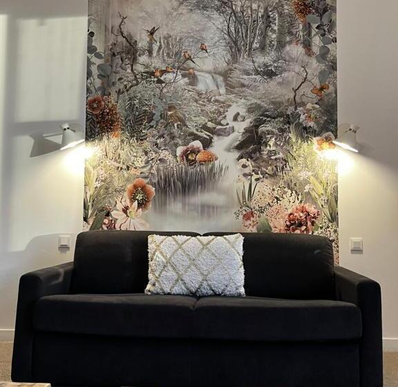 Отель The Originals Boutique, Hôtel Le George, Loches