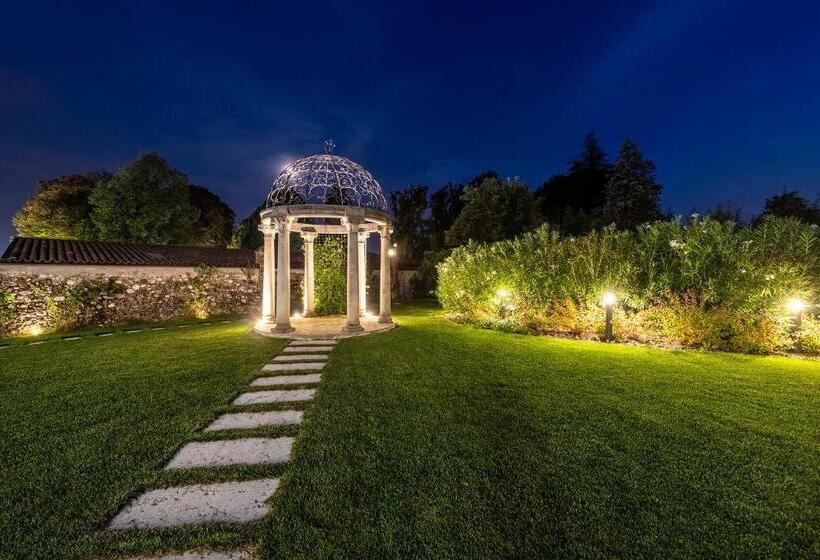 호텔 Villa I Pini