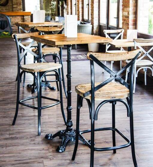 ベッドアンドブレックファースト Kalvin Restaurant & Pension