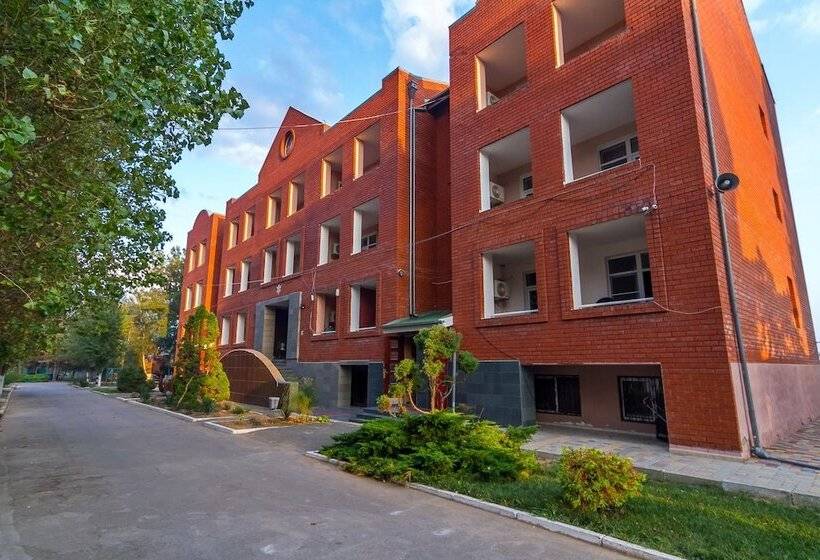 簡易ホテル Park Hotel Shinkar