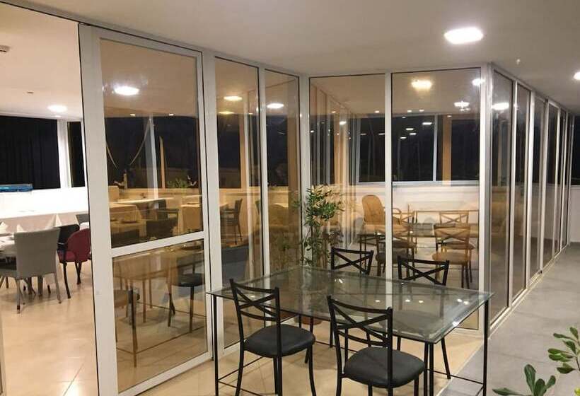 فندق Malak Tingis