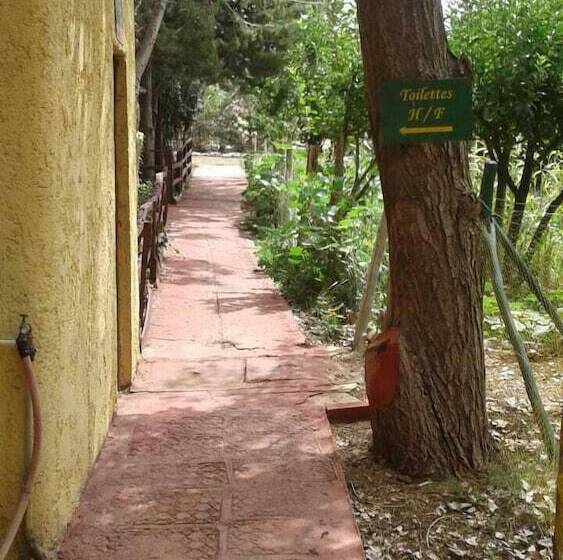 بنسيون Auberge La Forestiere
