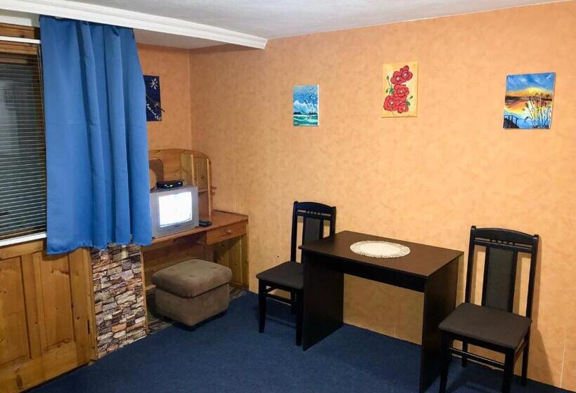 פנסיון Guest House Niya