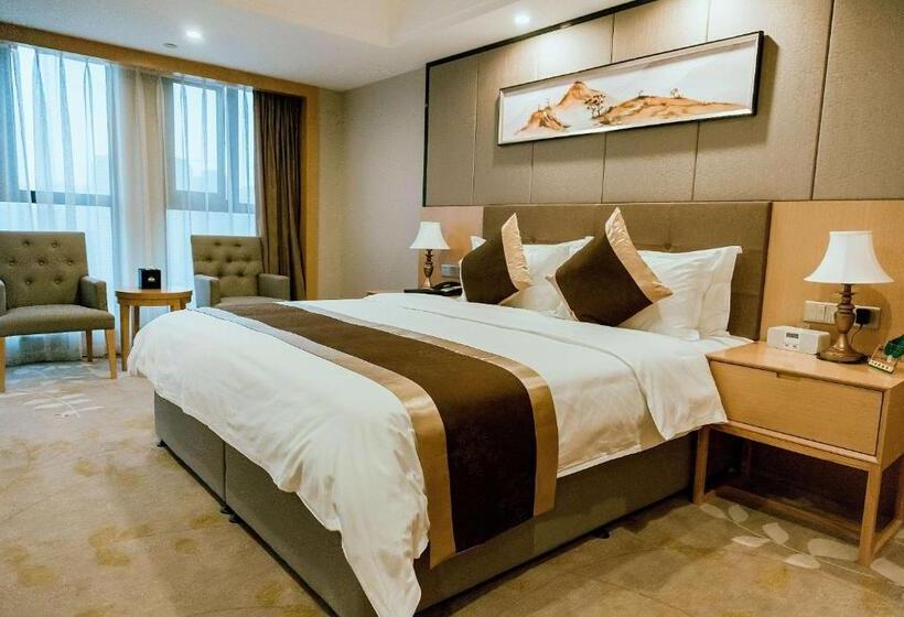 فندق Days Inn By Wyndham Business Place Sichuan Bazhong