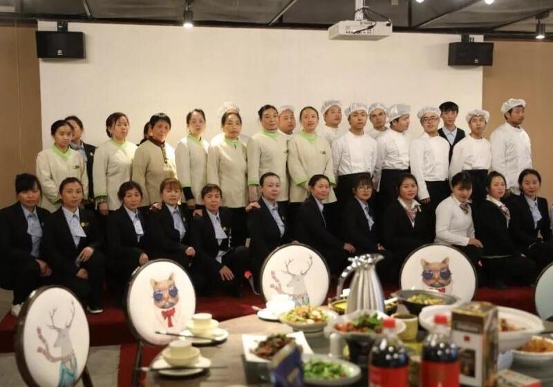 ホテル Greentree Inn Hunan Jishou Longshan Yuelu Avenue Business