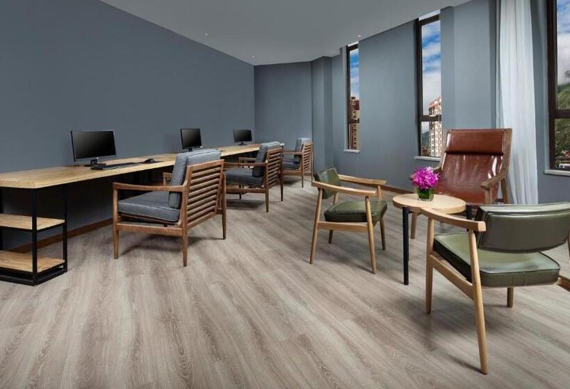 渡假胜地  Holiday Inn Batang, An Ihg
