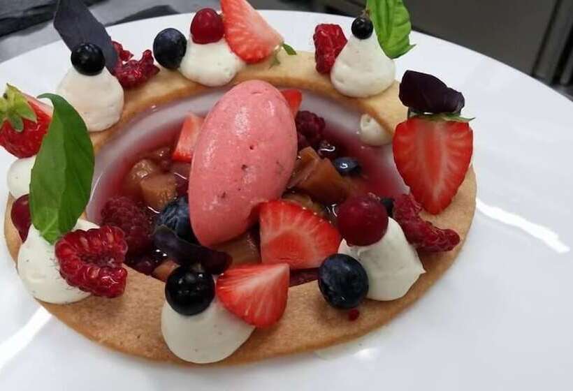 ホテル Hostellerie Saint Germain