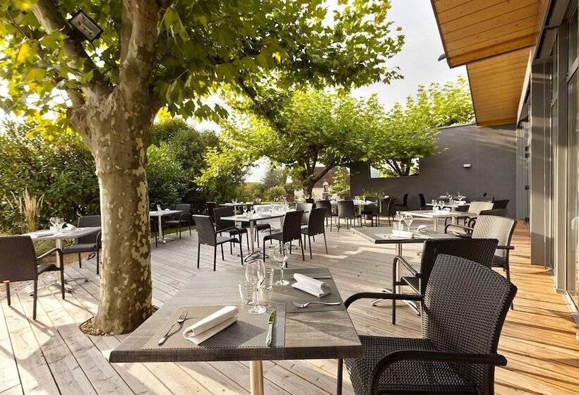 ホテル Hostellerie Saint Germain