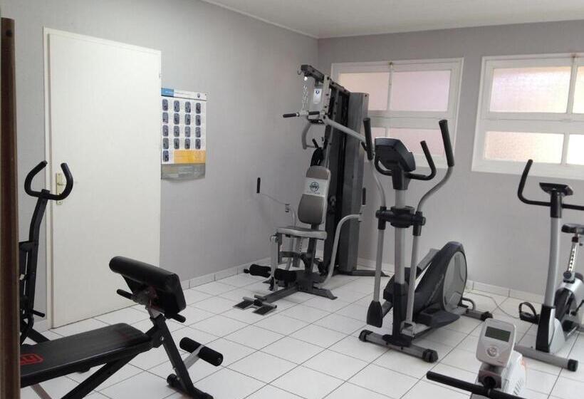 בית מלון כפרי Hôtel Calme Des Pins & Spa