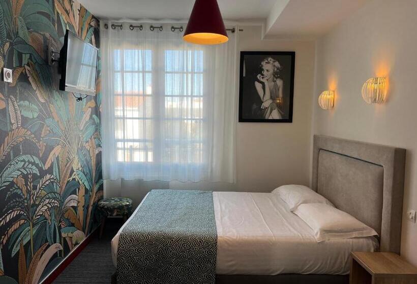 בית מלון כפרי Hôtel Calme Des Pins & Spa
