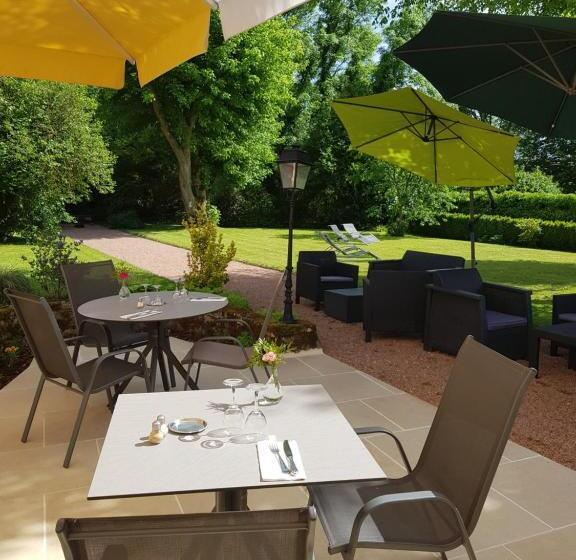 ホテル Hôtel Les Fleurs