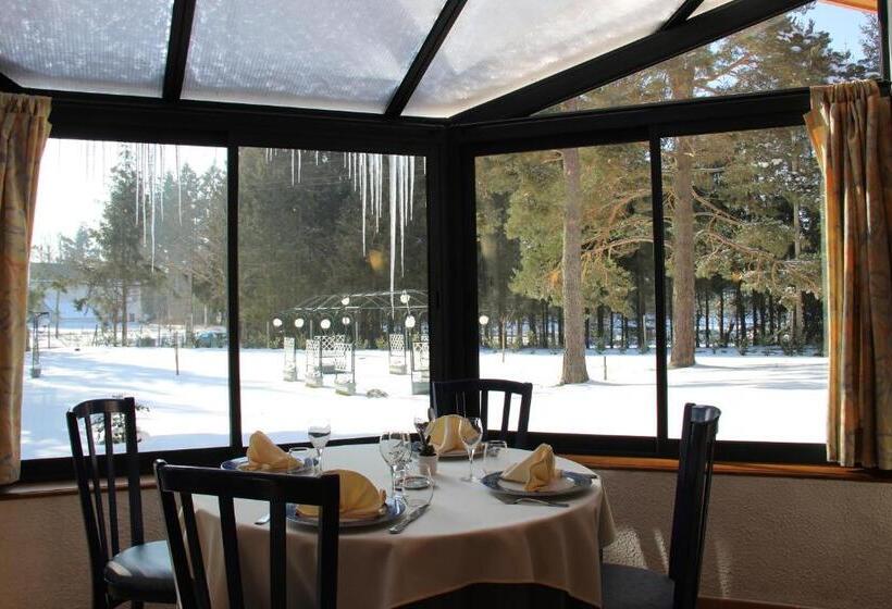 호텔 Hôtel Restaurant Logis La Méridienne