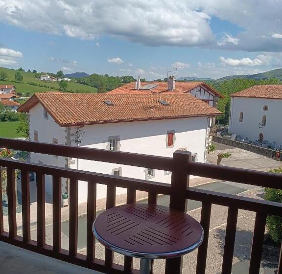 호텔 Hôtel Résidence Bergara