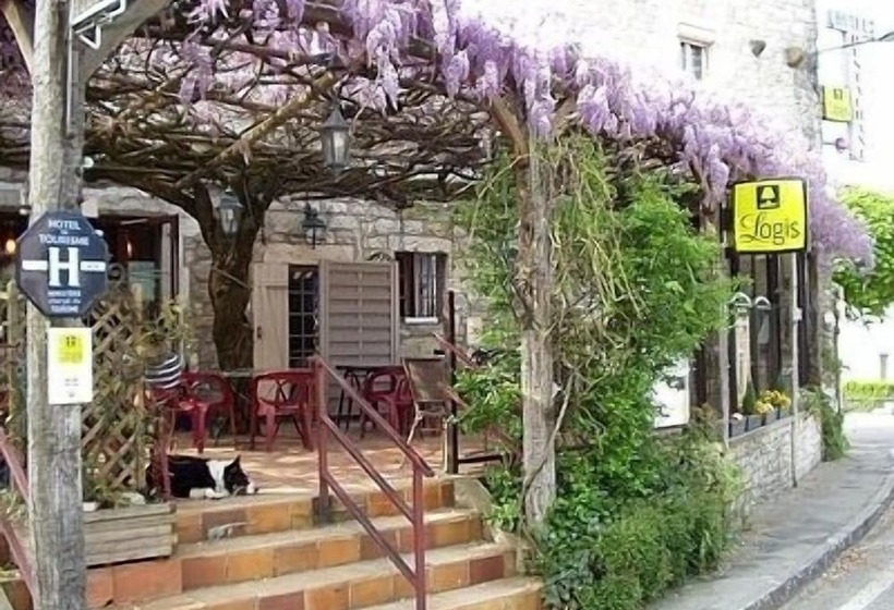 Logis Hotels  Auberge De La Tour   Hôtel Et Restaurant