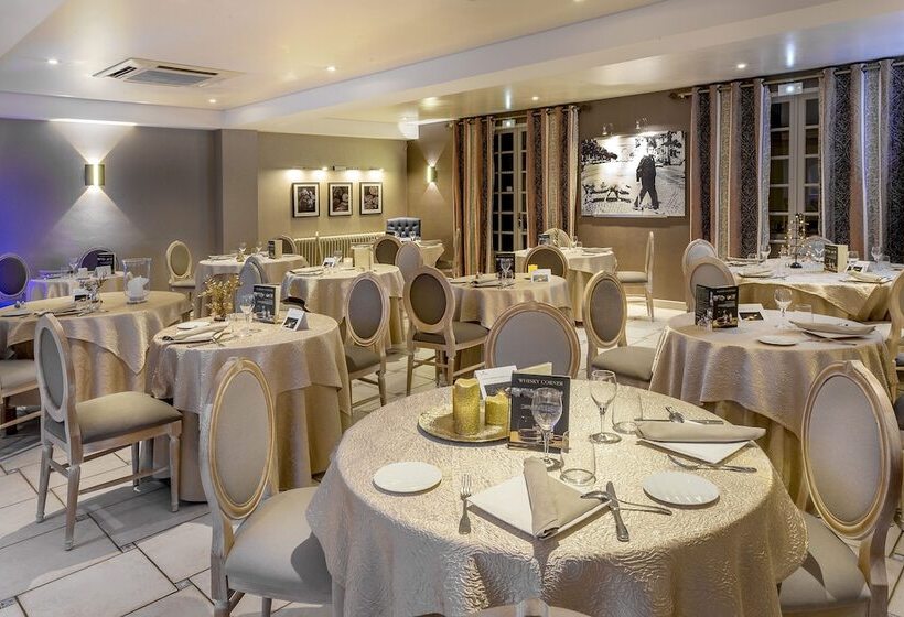 ホテル Logis Auberge De La Truffe