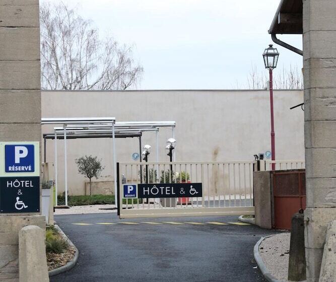 ホテル Logis Hostellerie Bressane