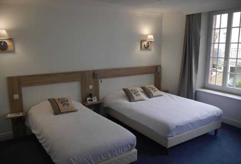فندق Logis Hôtel Du Commerce