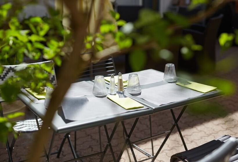 호텔 The Originals Boutique, Hôtel La Colonne De Bronze, Saintvalérysursomme