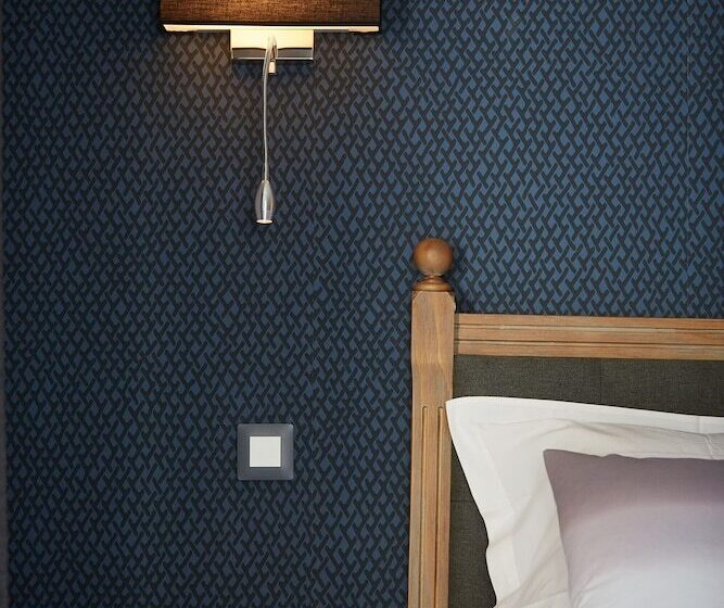 호텔 The Originals Boutique, Hôtel La Colonne De Bronze, Saintvalérysursomme