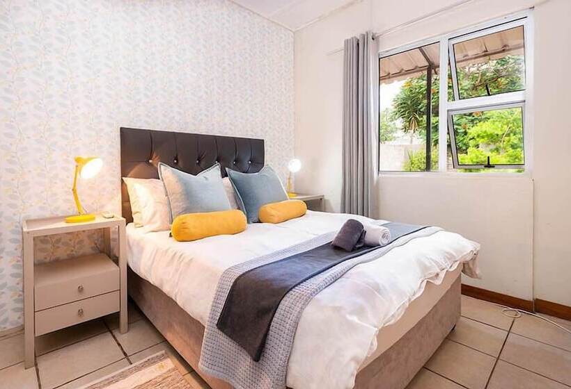 Bed and Breakfast Biweda Nguni Lodge
