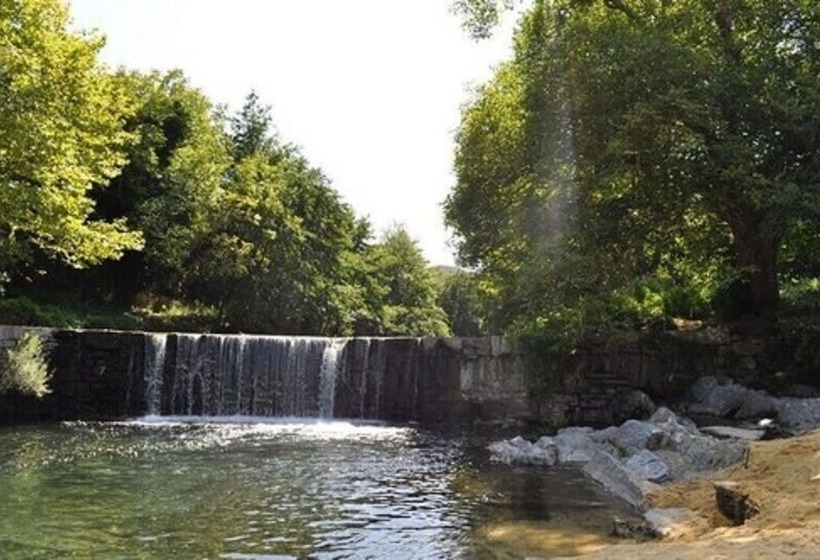 Отель Camping Les Cerisiers Du Jaur