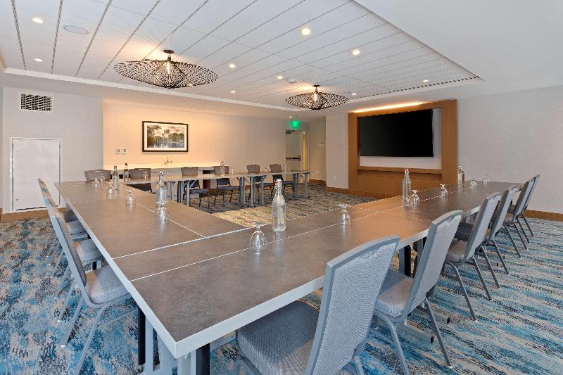 בית מלון כפרי Hilton Garden Inn Boston Brookline, Ma