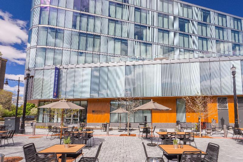בית מלון כפרי Hilton Garden Inn Boston Brookline, Ma
