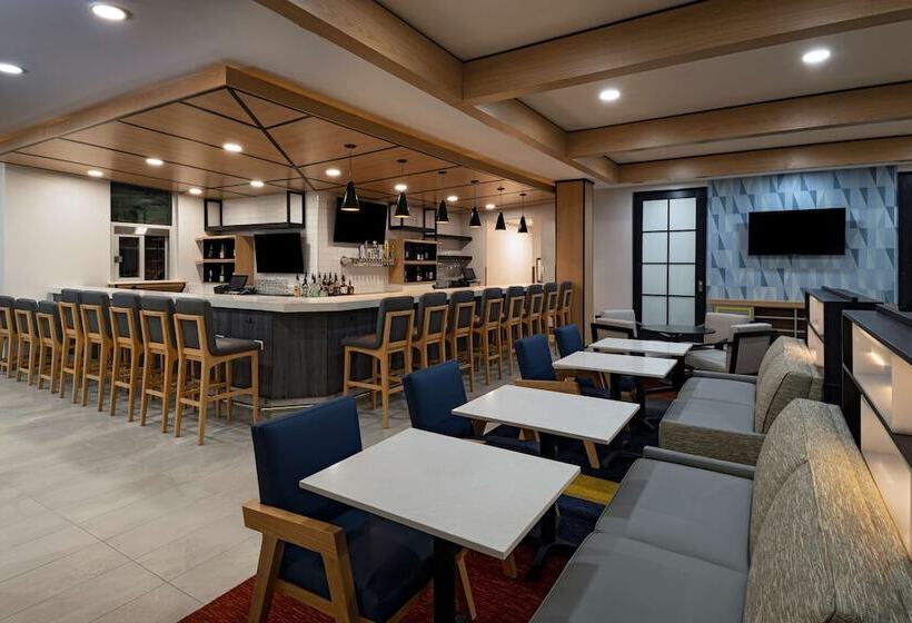 هتل Hyatt House Carlsbad