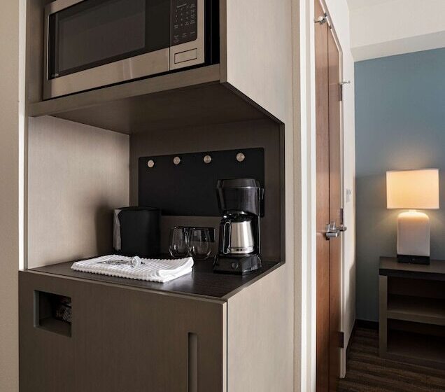 هتل Hyatt House Carlsbad