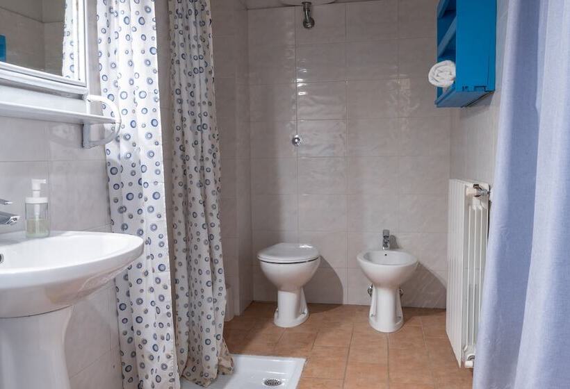 فندق ريفى Torre Rasa