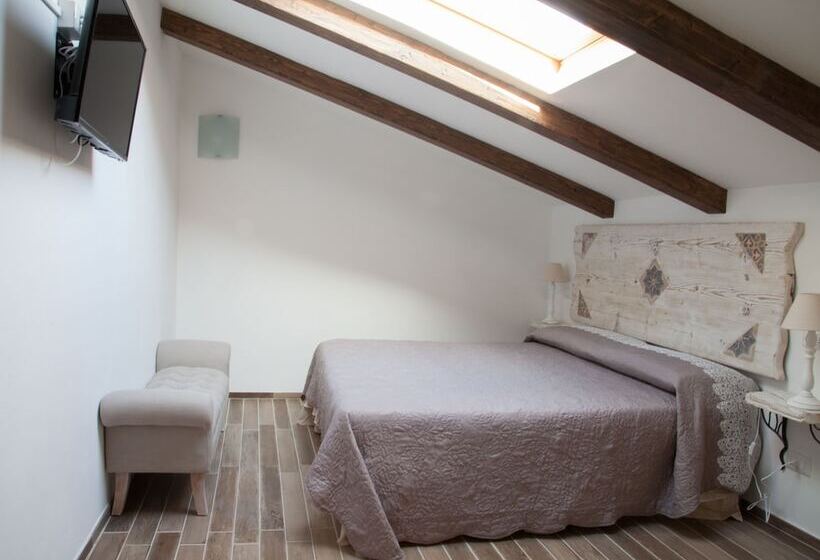 بنسيون Casa Lu Duttori