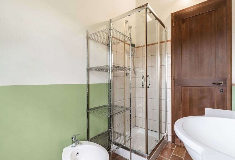 Quaint Cottage In Citta Della Pieve With Swimming Pool