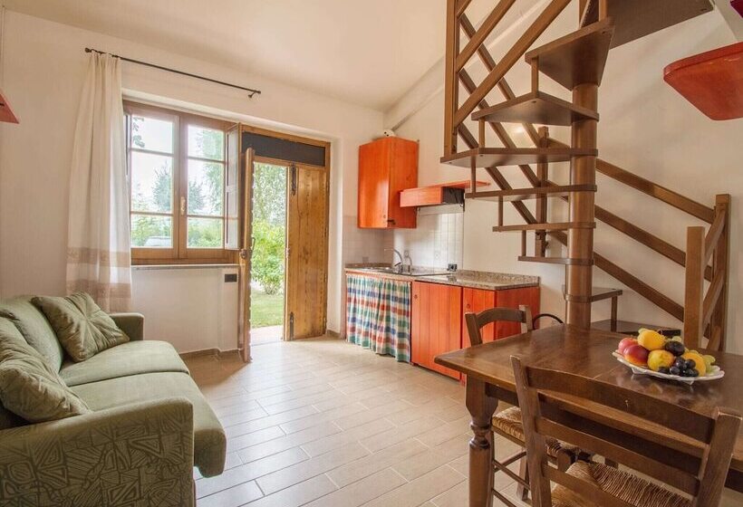 Rustic Cottage In Magione With Swimming Pool