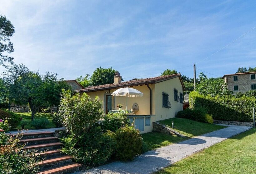 Beautiful Cottage In Dicomano With Swimming Pool