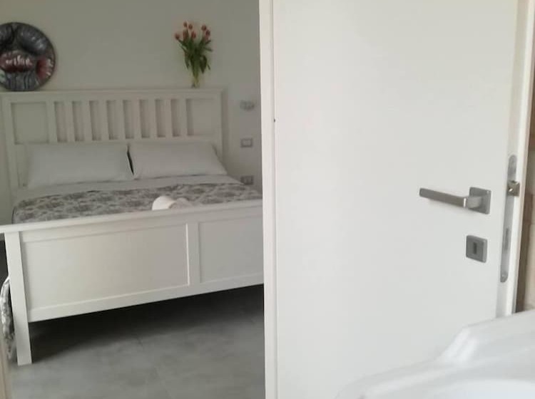 مبيت وإفطار Adagiostay