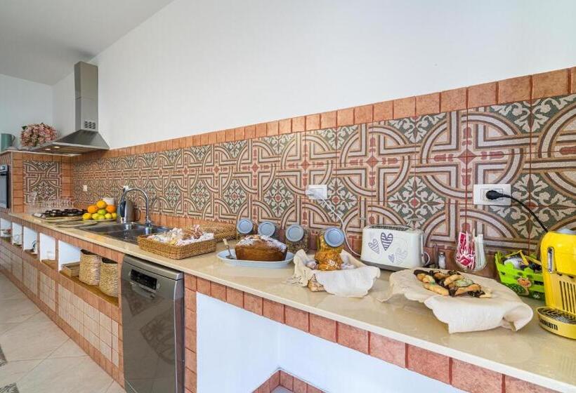 تختخواب و صبحانه Affittacamere Villa Antonio