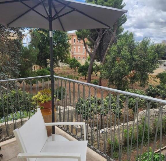 تختخواب و صبحانه Dimora Liberty