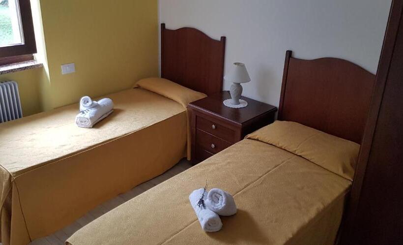 تختخواب و صبحانه La Villa