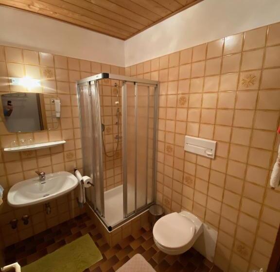 هتل Gasthof Albergo Ressmair