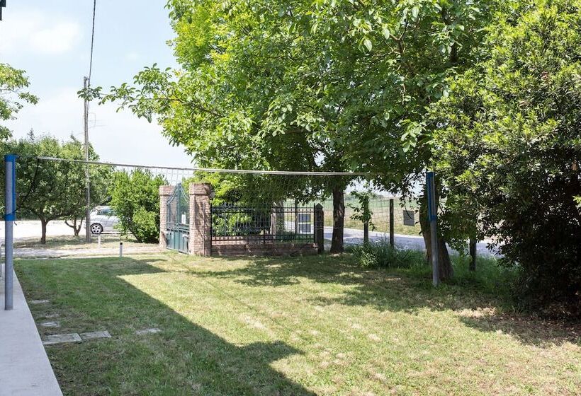فندق ريفى Casolare La Quercia