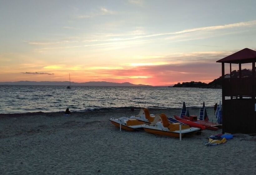 Luxury Beach Escape, Sea View Hottub,cinema Lounge
