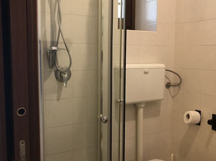 تختخواب و صبحانه Castelduomo Dimore Deluxe