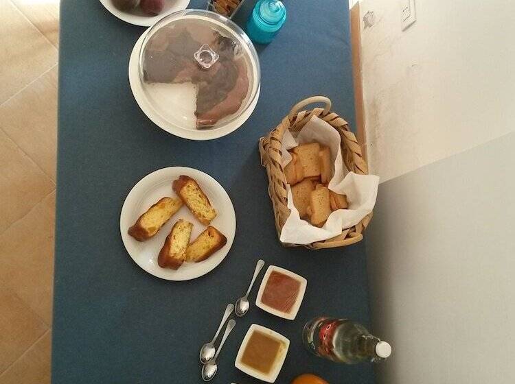 ベッドアンドブレックファースト L Arcadia