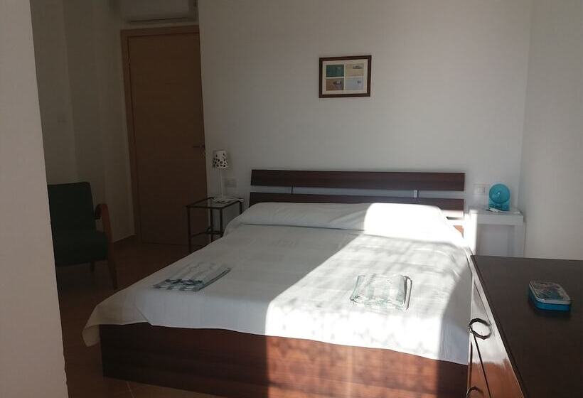 ベッドアンドブレックファースト L Arcadia