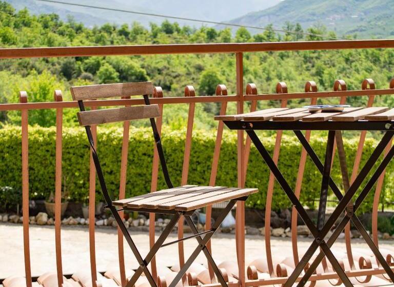 ベッドアンドブレックファースト L Arcadia